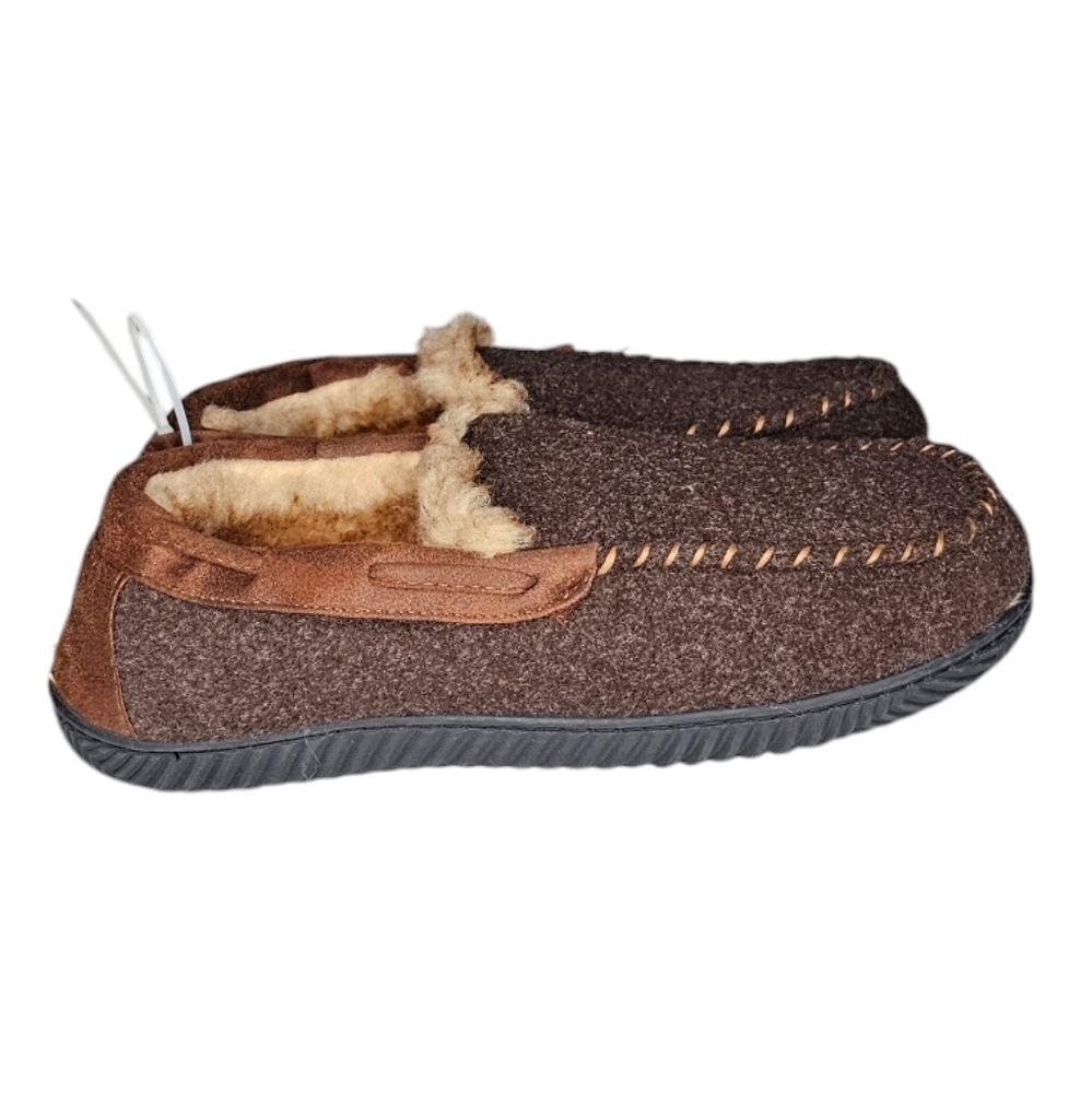 RockDove Brown Moccasin Style Tan Faux Fur Lined Slippers w Treads men's US 10
